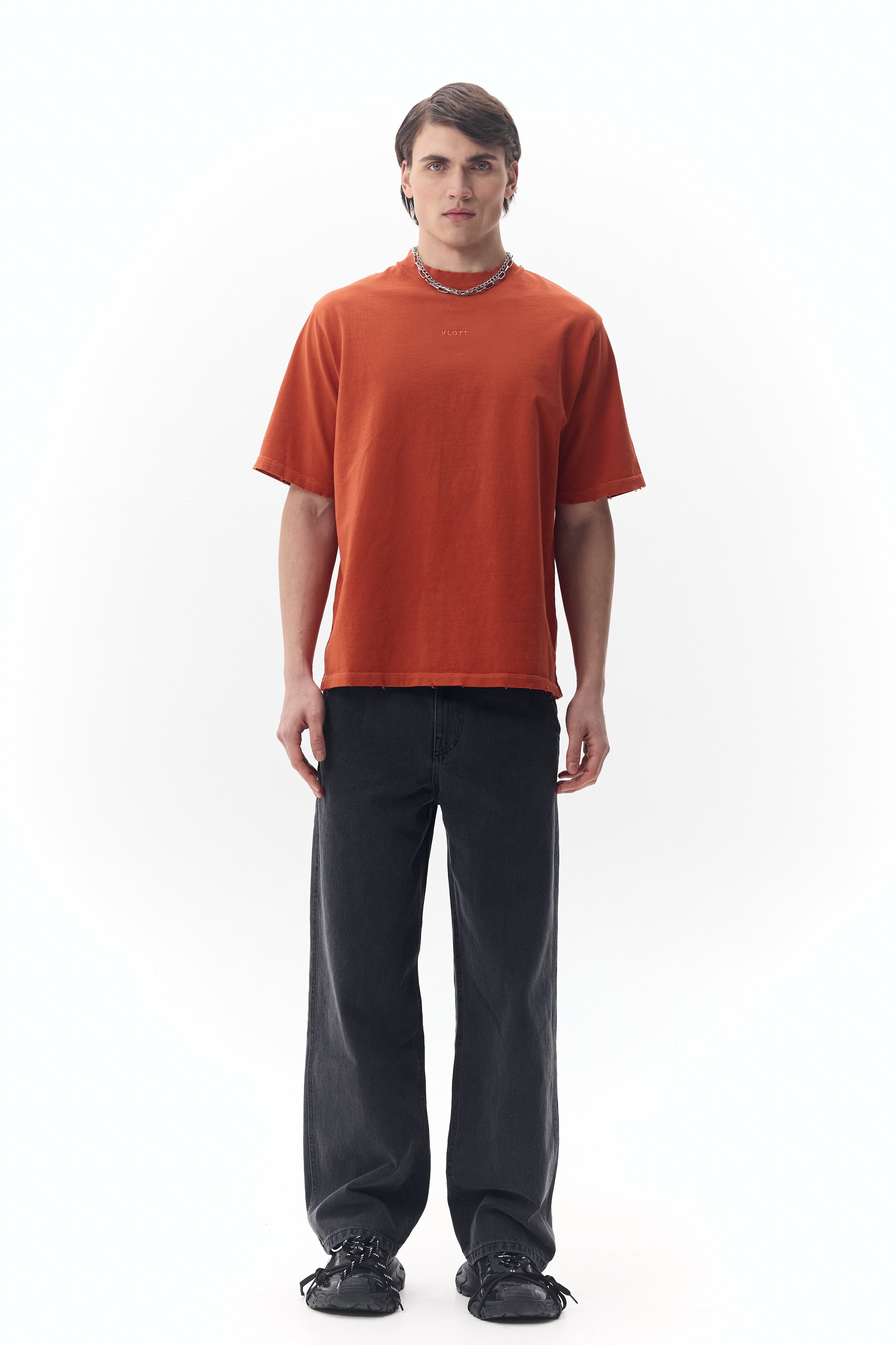 Oversized T-Shirt with "KLOTT" Embroidery