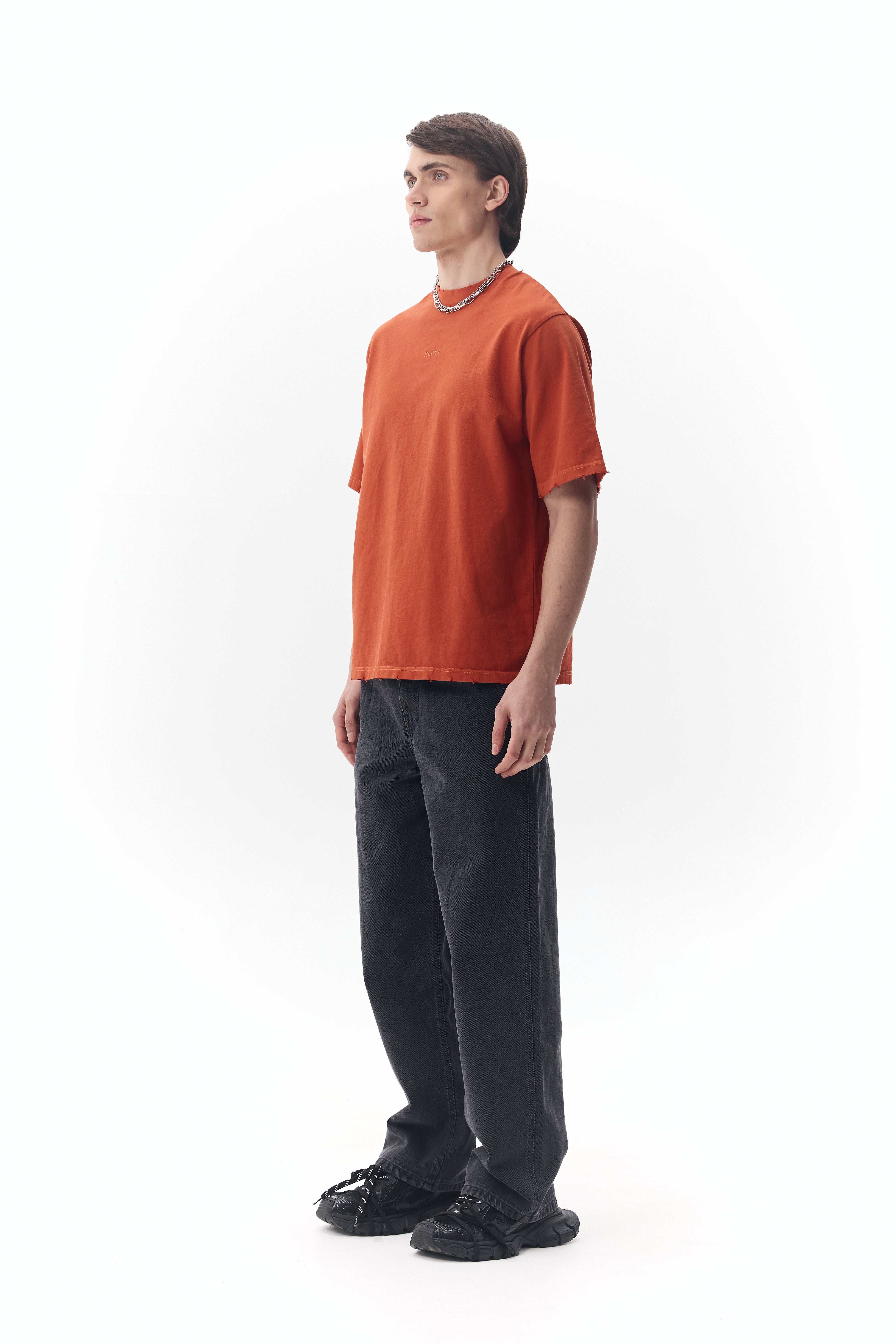 Oversized T-Shirt with "KLOTT" Embroidery